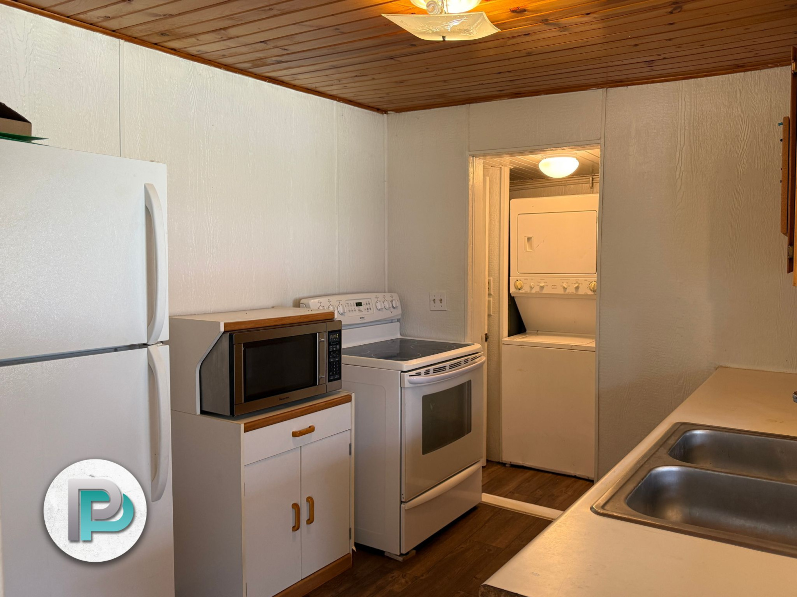 1535 S Wilson Ave, Mason City, Iowa 50401, 2 Bedrooms Bedrooms, ,1 BathroomBathrooms,House,For Rent,S Wilson Ave,1111