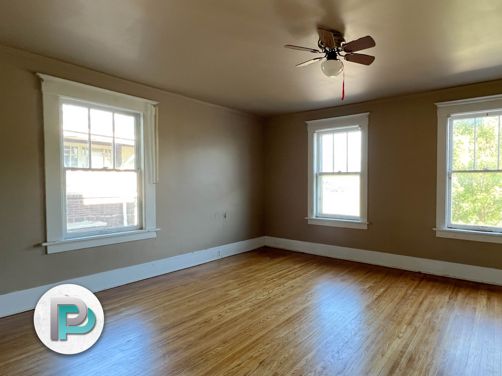 27 6th St NW, Mason City, Iowa 50401, 3 Bedrooms Bedrooms, ,1.5 BathroomsBathrooms,Duplex,For Rent,6th St NW,1253