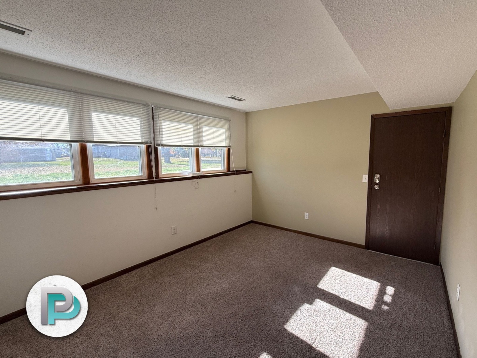 464 N 3rd St #4, Sheffield, Iowa 50475, 2 Bedrooms Bedrooms, ,1 BathroomBathrooms,Apartment,For Rent,N 3rd St #4,1255