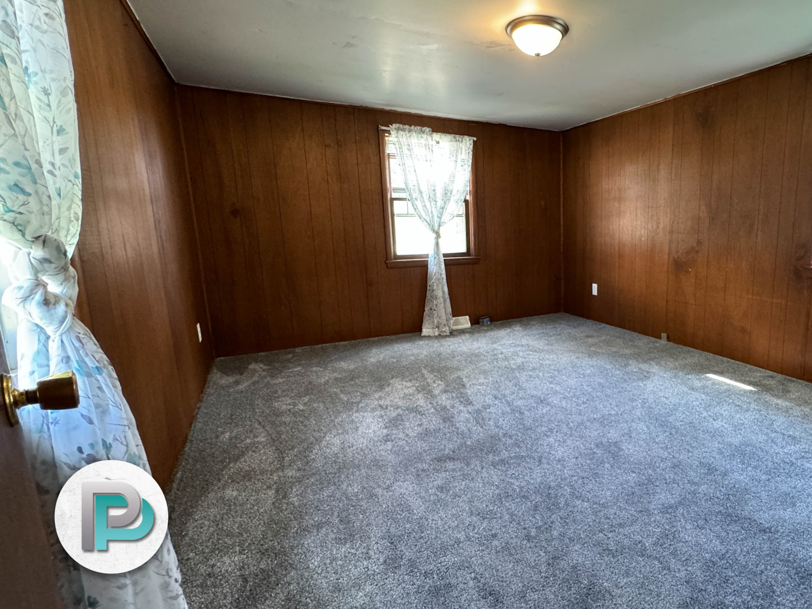 607 Cedar St, Charles City, Iowa 50616, 1 Bedroom Bedrooms, ,1 BathroomBathrooms,House,For Rent,Cedar St,1287