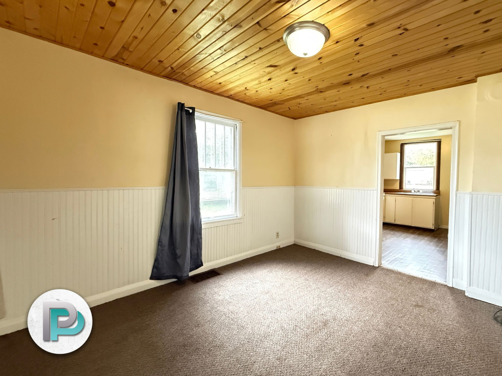 623 S Pierce Ave, Mason City, Iowa 50401, 1 Bedroom Bedrooms, ,1 BathroomBathrooms,House,For Rent,S Pierce Ave,1306