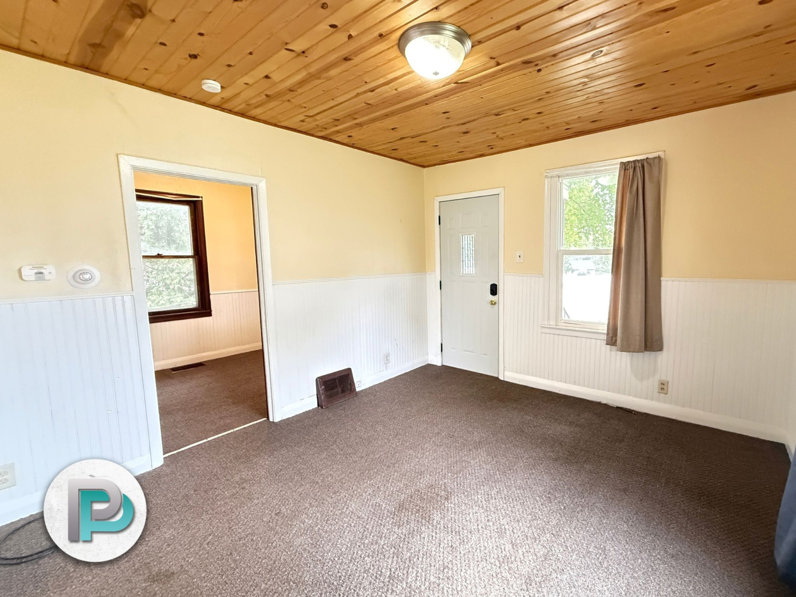 623 S Pierce Ave, Mason City, Iowa 50401, 1 Bedroom Bedrooms, ,1 BathroomBathrooms,House,For Rent,S Pierce Ave,1306