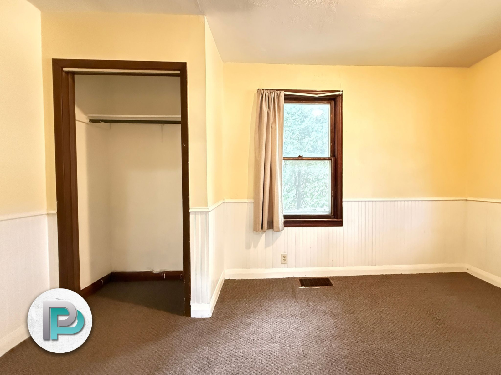 623 S Pierce Ave, Mason City, Iowa 50401, 1 Bedroom Bedrooms, ,1 BathroomBathrooms,House,For Rent,S Pierce Ave,1306