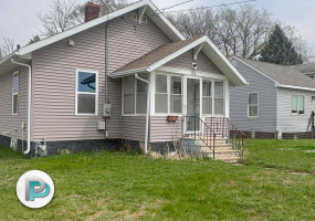 118 25th St SW, Mason City, Iowa 50401, 2 Bedrooms Bedrooms, ,1 BathroomBathrooms,House,For Rent,25th St SW,1350