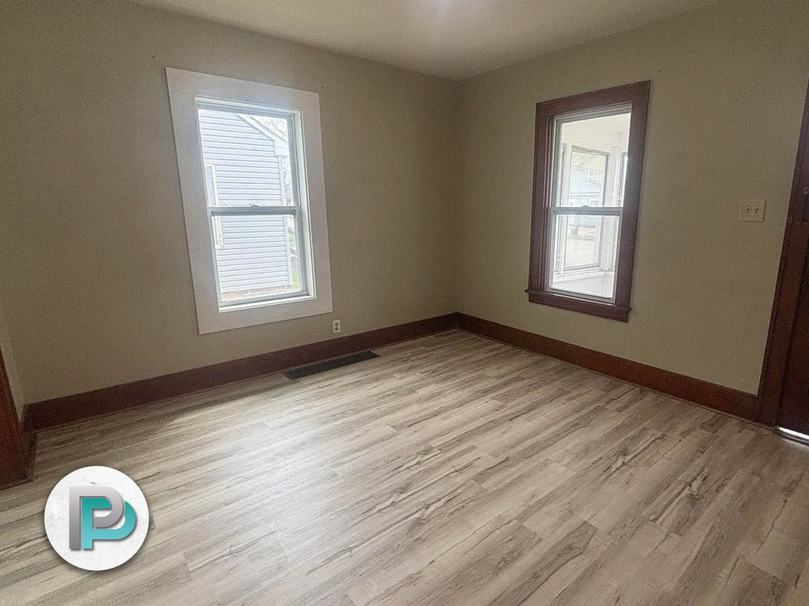 118 25th St SW, Mason City, Iowa 50401, 2 Bedrooms Bedrooms, ,1 BathroomBathrooms,House,For Rent,25th St SW,1350