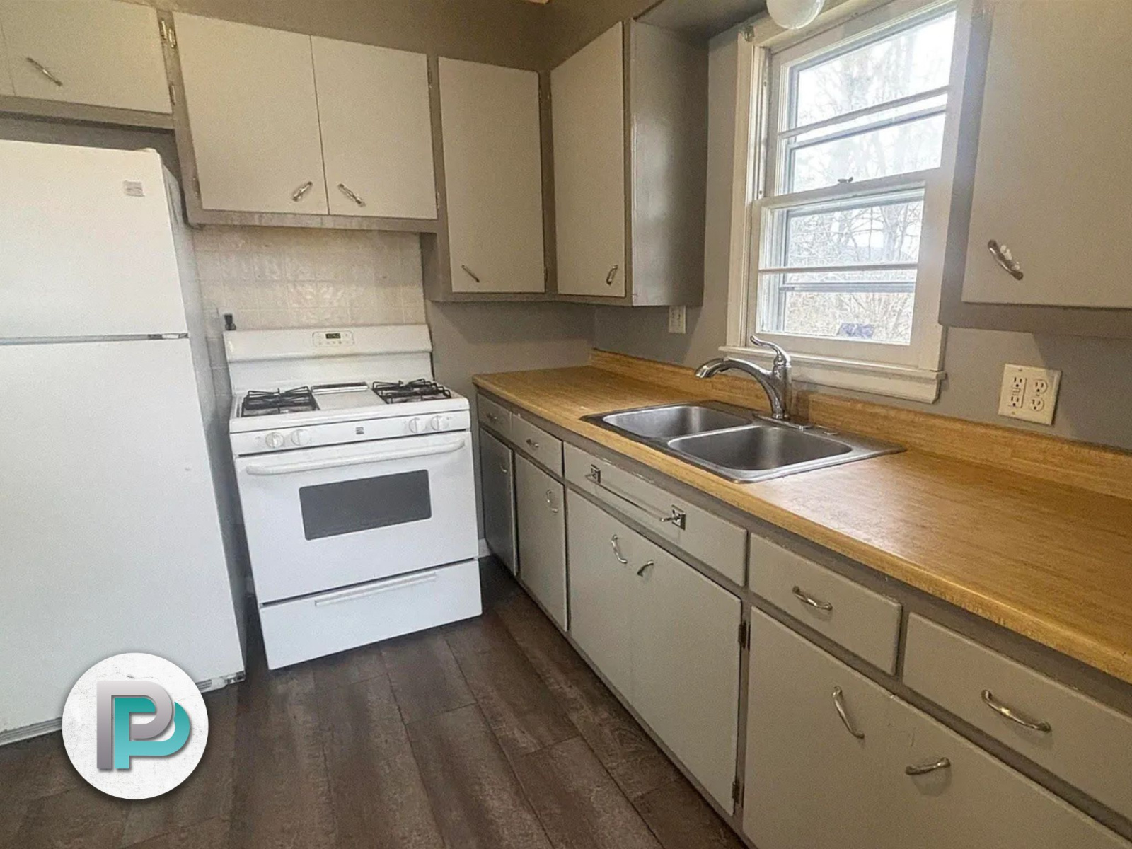 412 29th St SW, Mason City, Iowa 50401, 2 Bedrooms Bedrooms, ,1 BathroomBathrooms,House,For Rent,29th St SW,1351 412 29th St SW, Mason City, Iowa 50401, 2 Bedrooms Bedrooms, ,1 BathroomBathrooms,House,For Rent,29th St SW,1351