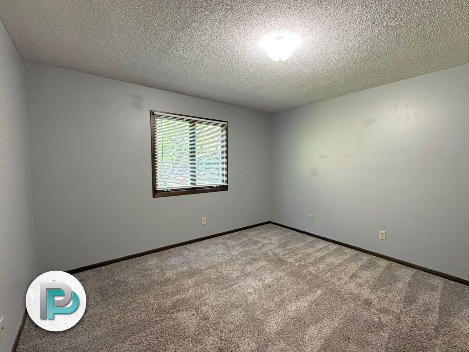 540 E State St #4, Mason City, Iowa 50401, 2 Bedrooms Bedrooms, ,1 BathroomBathrooms,Apartment,For Rent,E State St #4,1354 540 E State St #4, Mason City, Iowa 50401, 2 Bedrooms Bedrooms, ,1 BathroomBathrooms,Apartment,For Rent,E State St #4,1354