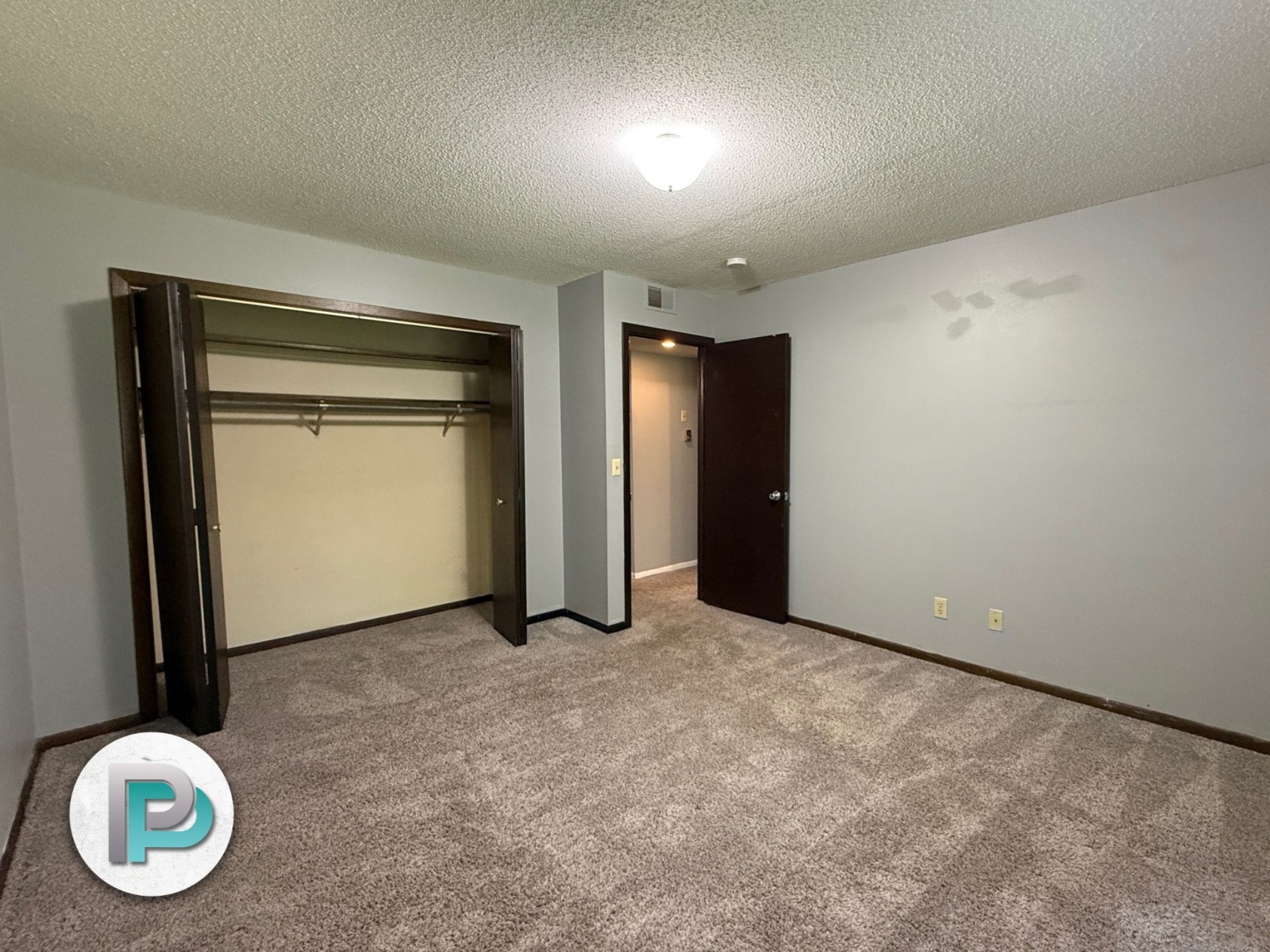 540 E State St #4, Mason City, Iowa 50401, 2 Bedrooms Bedrooms, ,1 BathroomBathrooms,Apartment,For Rent,E State St #4,1354 540 E State St #4, Mason City, Iowa 50401, 2 Bedrooms Bedrooms, ,1 BathroomBathrooms,Apartment,For Rent,E State St #4,1354