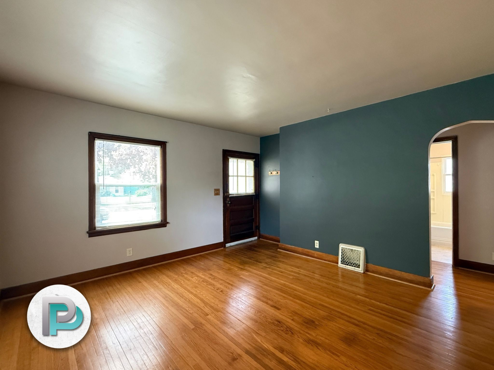 912 8th St NE, Mason City, Iowa 50401, 2 Bedrooms Bedrooms, ,1 BathroomBathrooms,House,For Rent,8th St NE,1356 912 8th St NE, Mason City, Iowa 50401, 2 Bedrooms Bedrooms, ,1 BathroomBathrooms,House,For Rent,8th St NE,1356