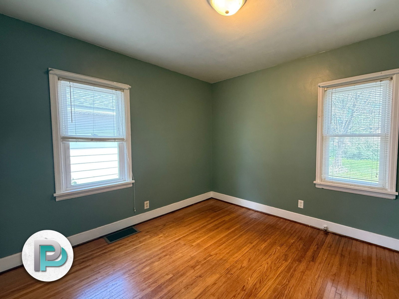 912 8th St NE, Mason City, Iowa 50401, 2 Bedrooms Bedrooms, ,1 BathroomBathrooms,House,For Rent,8th St NE,1356 912 8th St NE, Mason City, Iowa 50401, 2 Bedrooms Bedrooms, ,1 BathroomBathrooms,House,For Rent,8th St NE,1356
