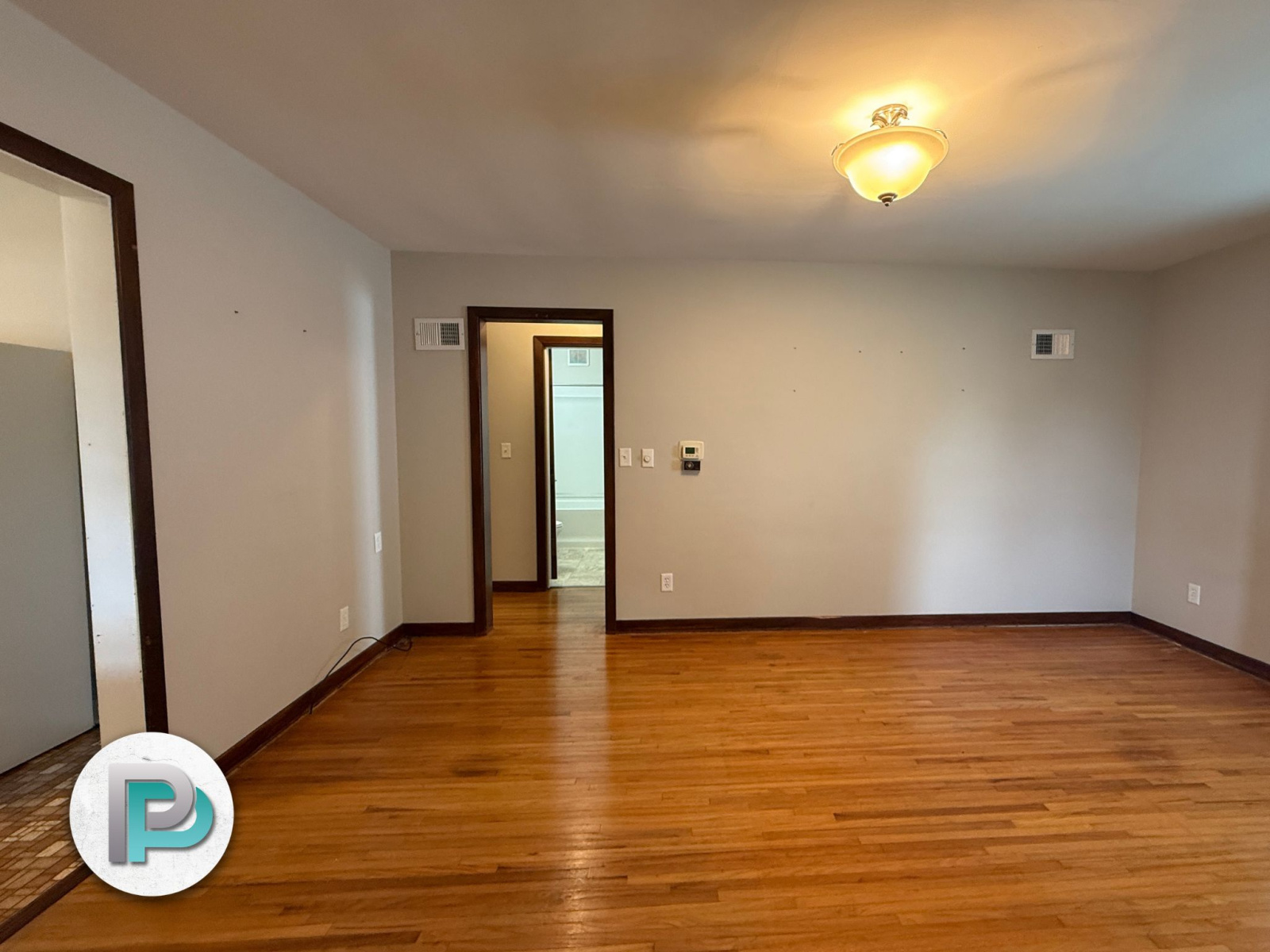 30 20th St SE, Mason City, Iowa 50401, 2 Bedrooms Bedrooms, ,1 BathroomBathrooms,House,For Rent,20th St SE ,1361