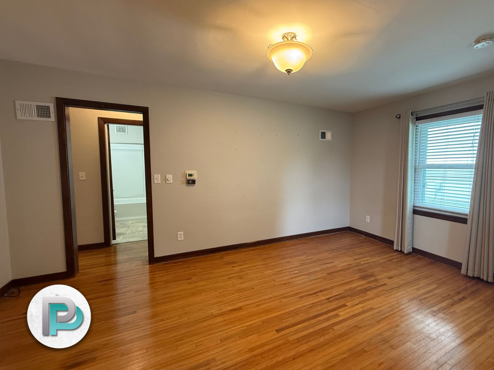 30 20th St SE, Mason City, Iowa 50401, 2 Bedrooms Bedrooms, ,1 BathroomBathrooms,House,For Rent,20th St SE ,1361