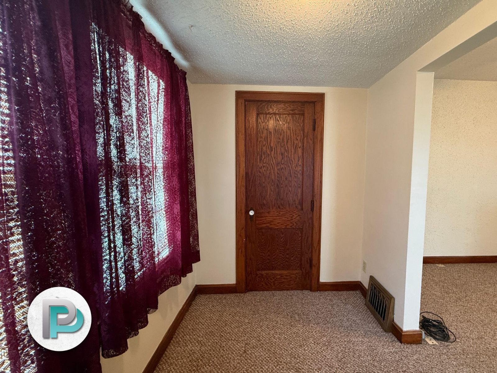 1220 N Adams Ave, Mason City, Iowa 50401, 2 Bedrooms Bedrooms, ,1 BathroomBathrooms,Duplex,For Rent,N Adams Ave,1362