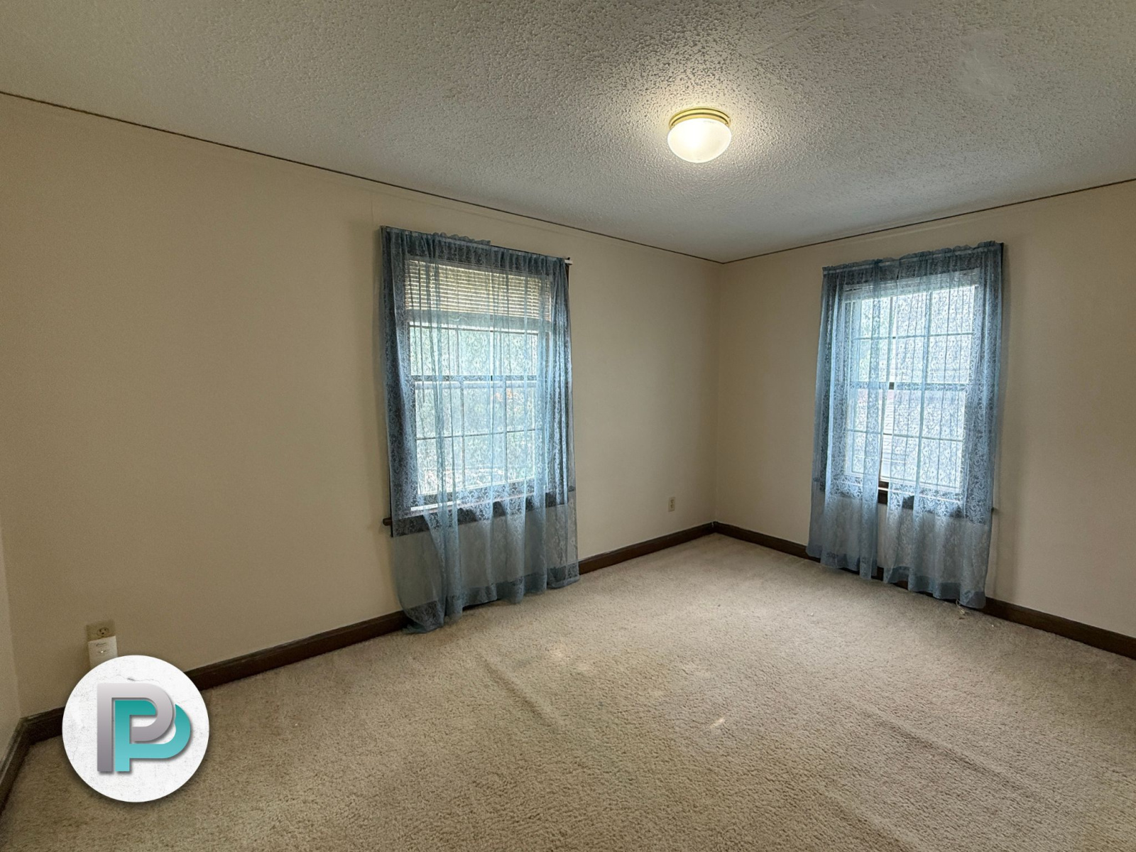 1220 N Adams Ave, Mason City, Iowa 50401, 2 Bedrooms Bedrooms, ,1 BathroomBathrooms,Duplex,For Rent,N Adams Ave,1362