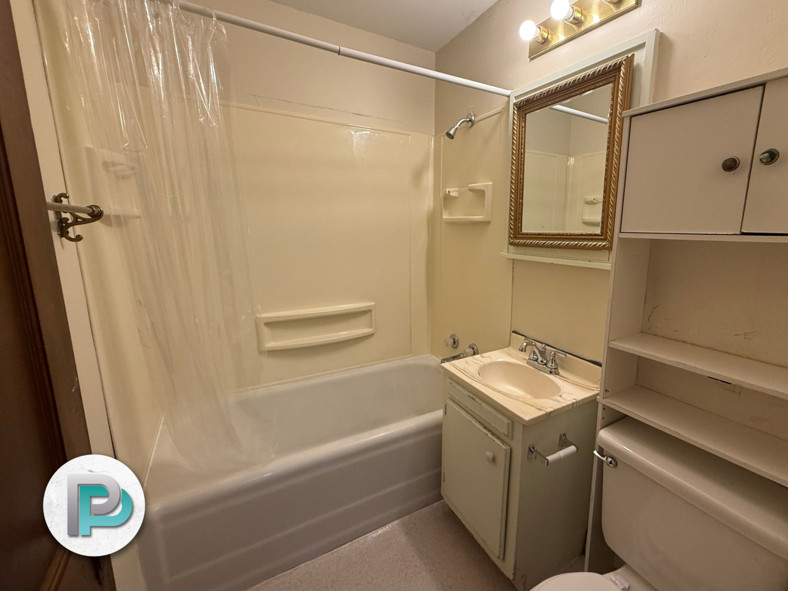 1220 N Adams Ave, Mason City, Iowa 50401, 2 Bedrooms Bedrooms, ,1 BathroomBathrooms,Duplex,For Rent,N Adams Ave,1362