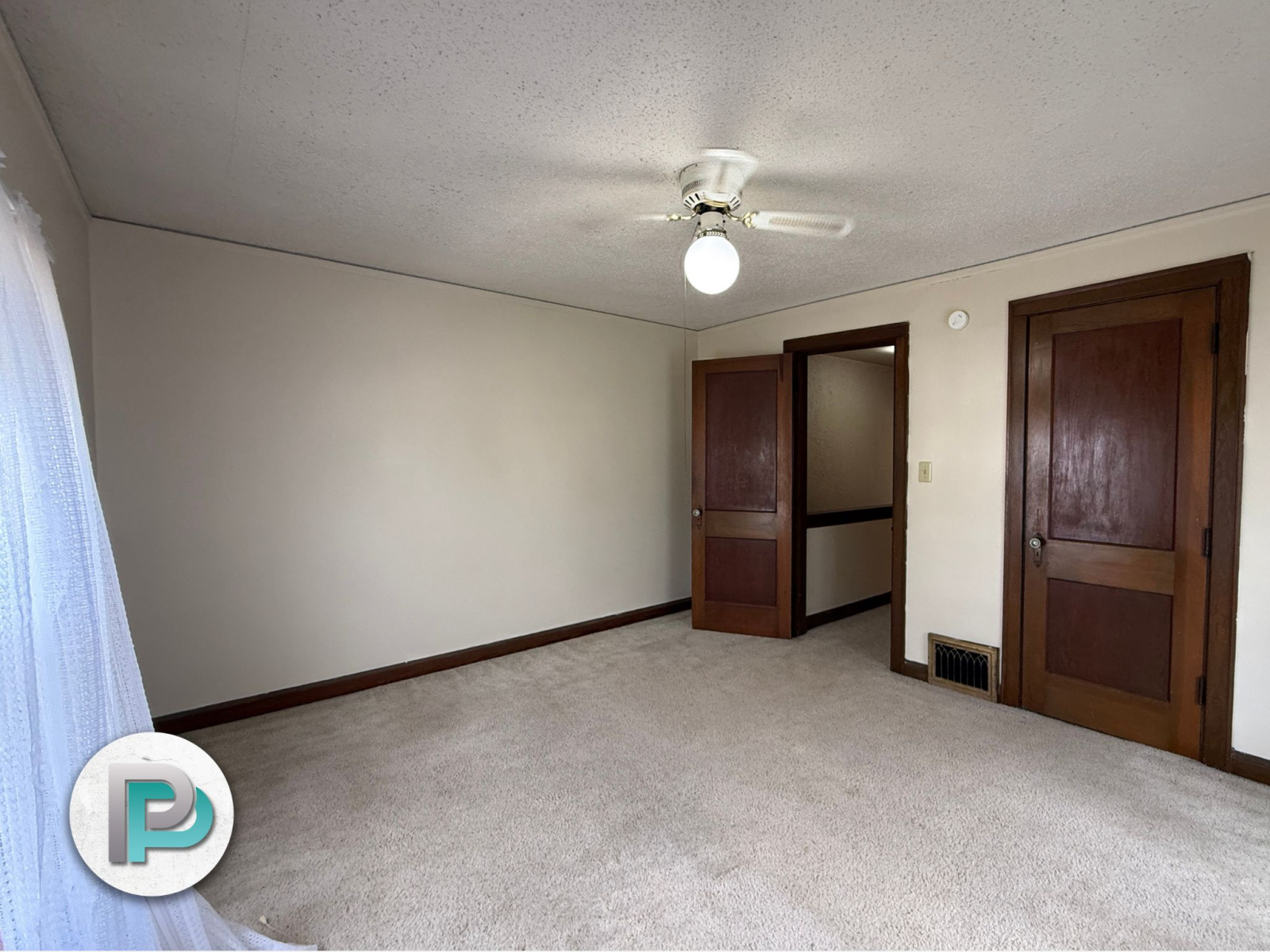 1220 N Adams Ave, Mason City, Iowa 50401, 2 Bedrooms Bedrooms, ,1 BathroomBathrooms,Duplex,For Rent,N Adams Ave,1362