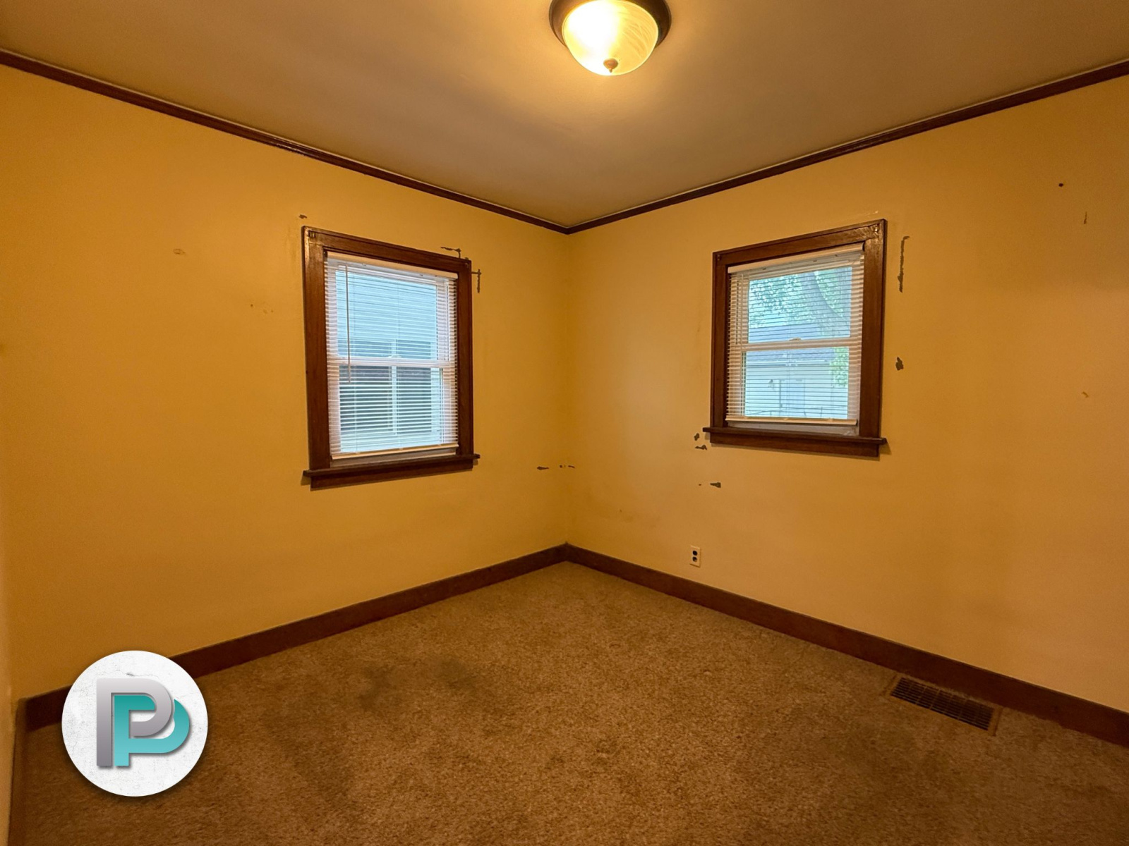 516 20th St SE, Mason City, Iowa 50401, 2 Bedrooms Bedrooms, ,1 BathroomBathrooms,House,For Rent,20th St SE ,1364