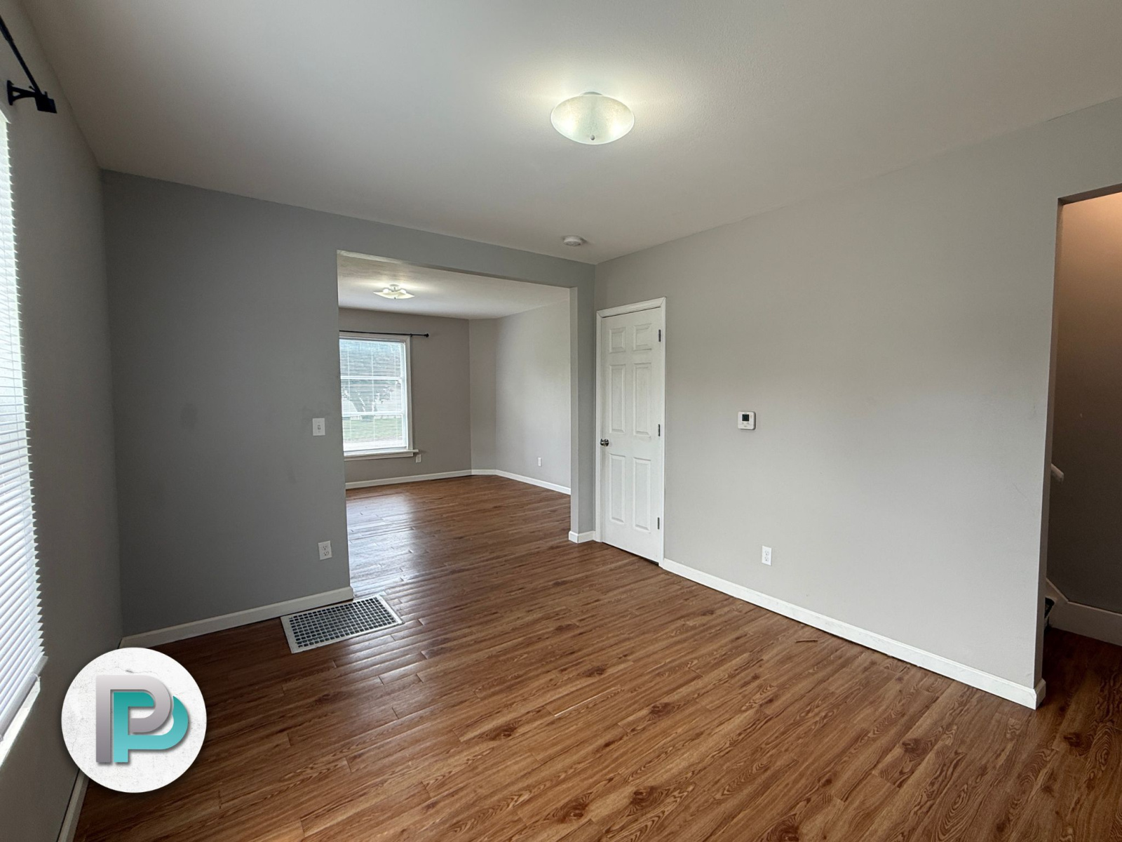 1504 N Adams Ave, Mason City, Iowa 50401, 2 Bedrooms Bedrooms, ,1 BathroomBathrooms,Duplex,For Rent,N Adams Ave,1368