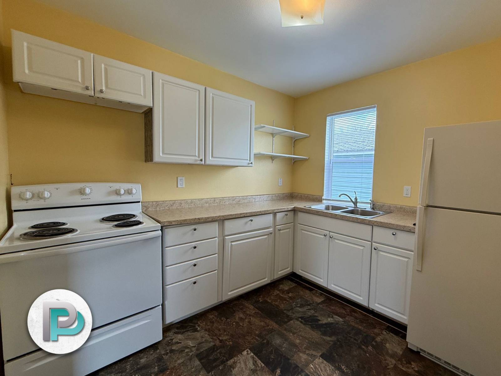 1504 N Adams Ave, Mason City, Iowa 50401, 2 Bedrooms Bedrooms, ,1 BathroomBathrooms,Duplex,For Rent,N Adams Ave,1368