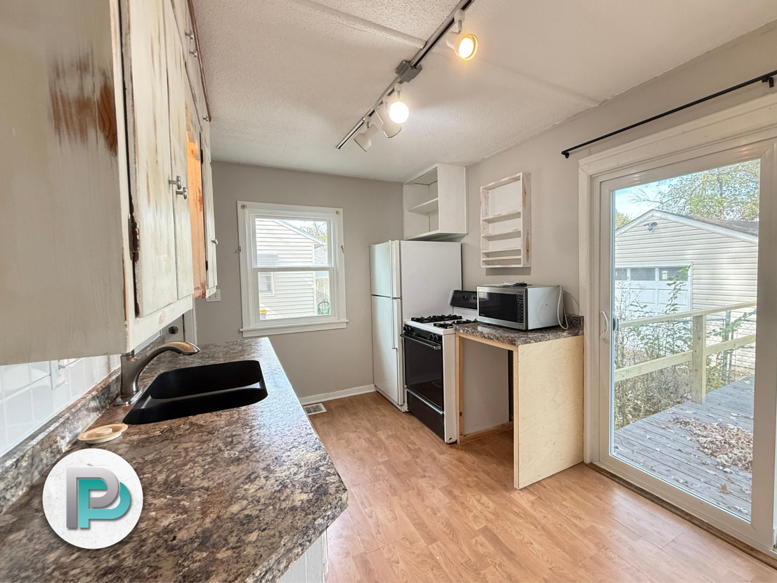 954 15th St NE, Mason City, Iowa 50401, 2 Bedrooms Bedrooms, ,1 BathroomBathrooms,House,For Rent,15th St NE,1370