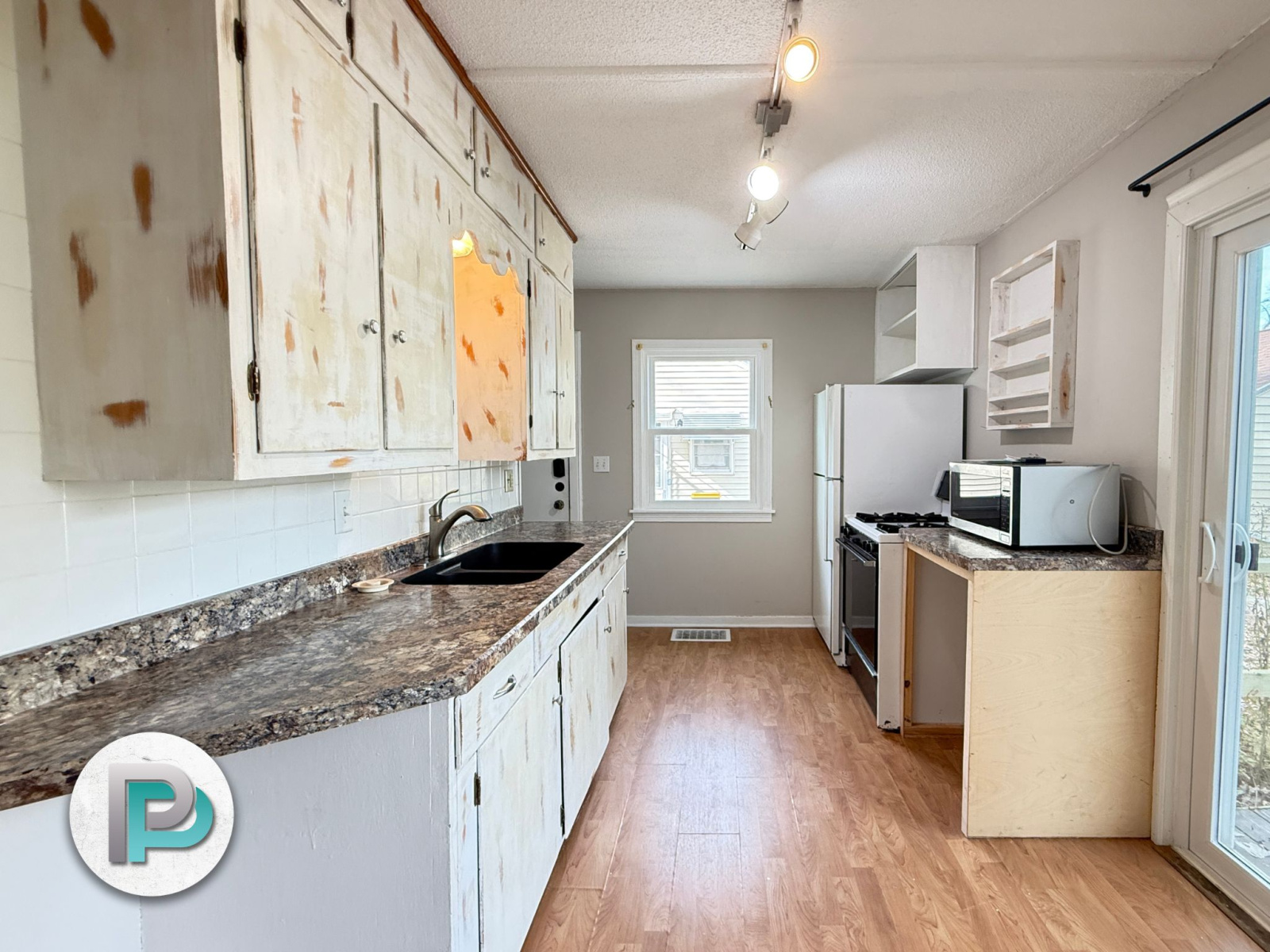 954 15th St NE, Mason City, Iowa 50401, 2 Bedrooms Bedrooms, ,1 BathroomBathrooms,House,For Rent,15th St NE,1370