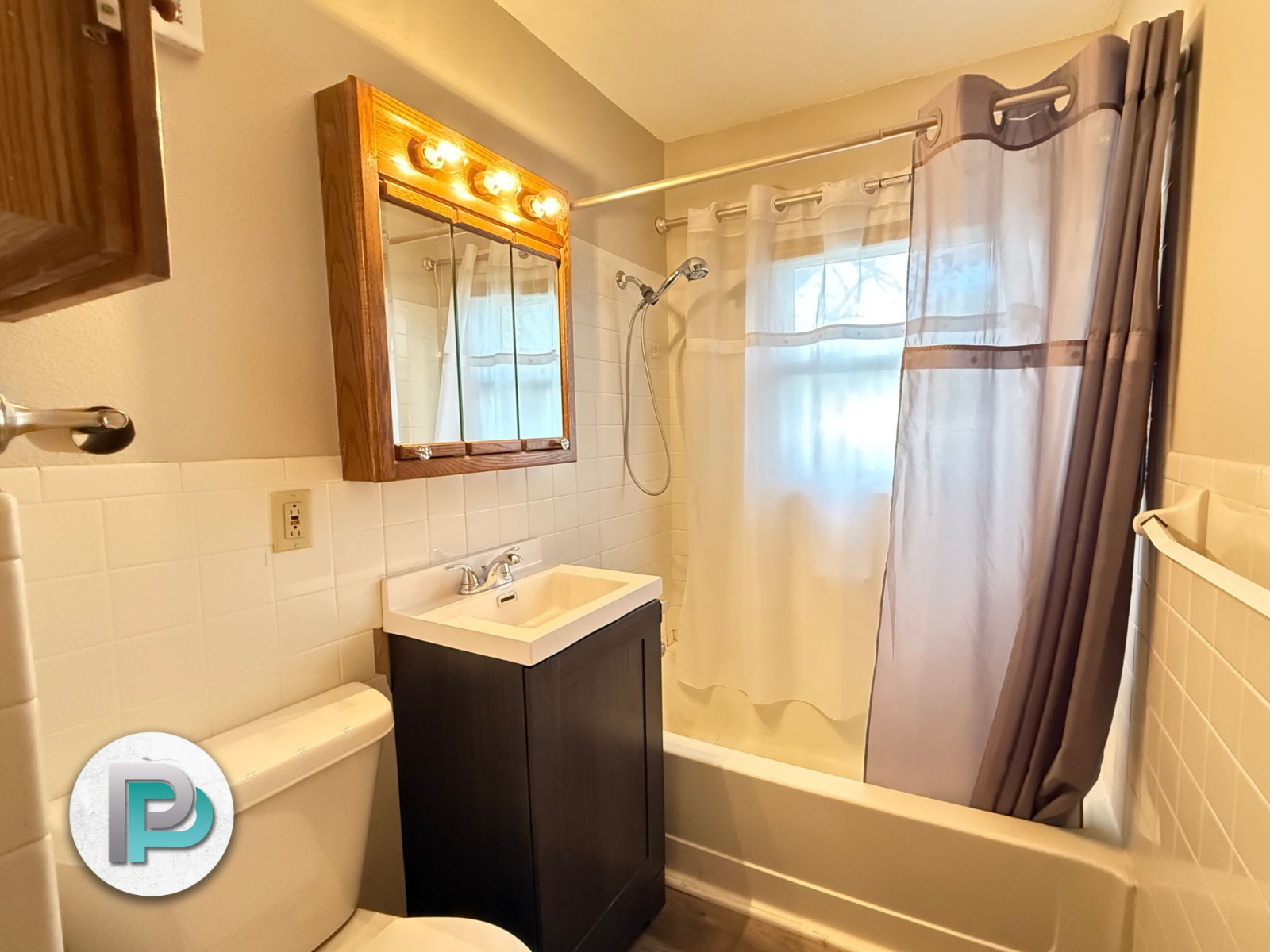954 15th St NE, Mason City, Iowa 50401, 2 Bedrooms Bedrooms, ,1 BathroomBathrooms,House,For Rent,15th St NE,1370
