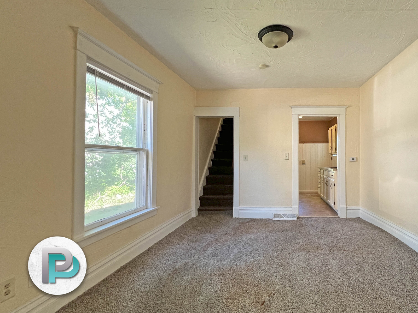 5 N Jefferson Ave, Mason City, Iowa 50401, 2 Bedrooms Bedrooms, ,1 BathroomBathrooms,Duplex,For Rent,N Jefferson Ave,1372 5 N Jefferson Ave, Mason City, Iowa 50401, 2 Bedrooms Bedrooms, ,1 BathroomBathrooms,Duplex,For Rent,N Jefferson Ave,1372