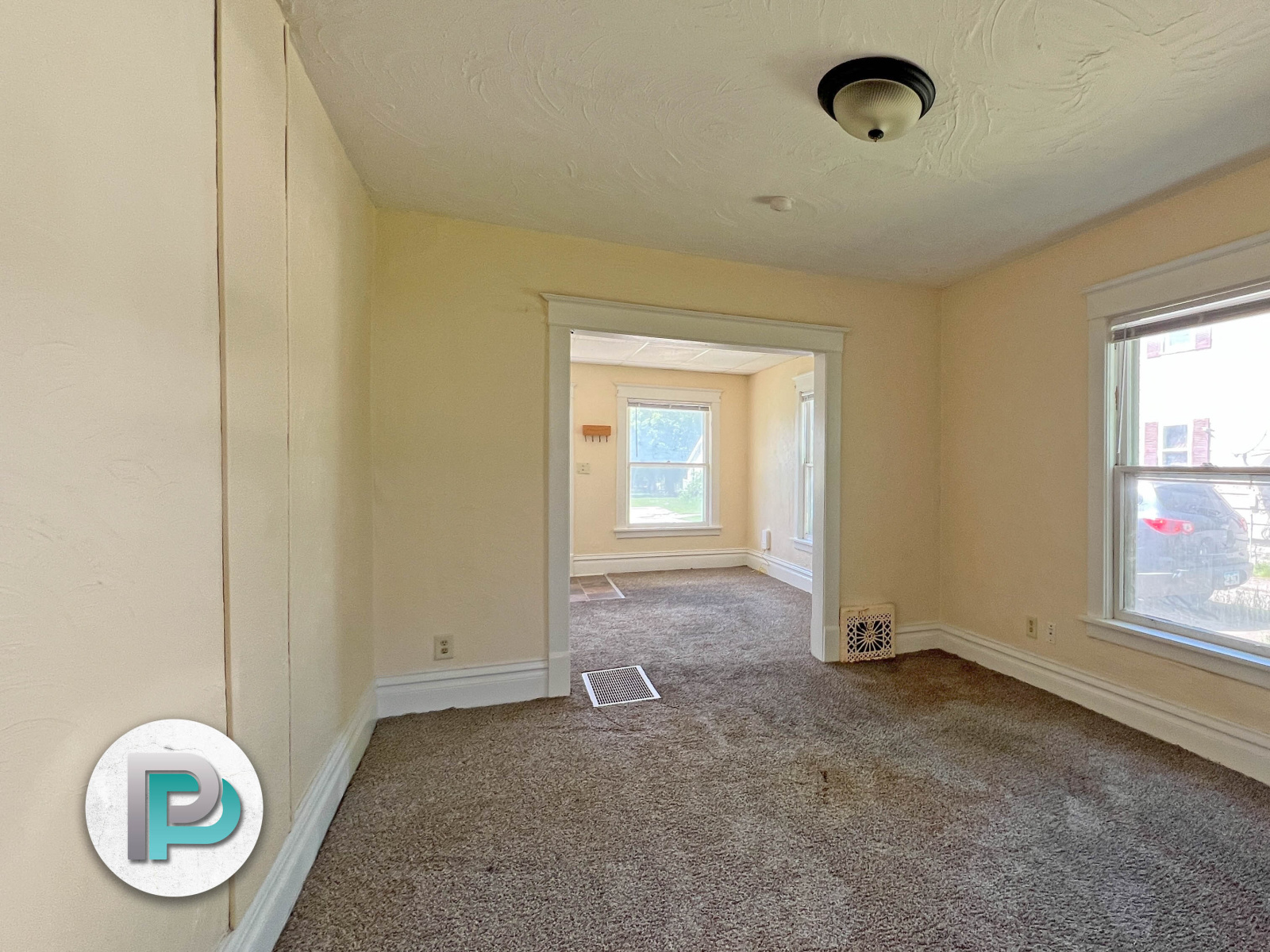 5 N Jefferson Ave, Mason City, Iowa 50401, 2 Bedrooms Bedrooms, ,1 BathroomBathrooms,Duplex,For Rent,N Jefferson Ave,1372 5 N Jefferson Ave, Mason City, Iowa 50401, 2 Bedrooms Bedrooms, ,1 BathroomBathrooms,Duplex,For Rent,N Jefferson Ave,1372