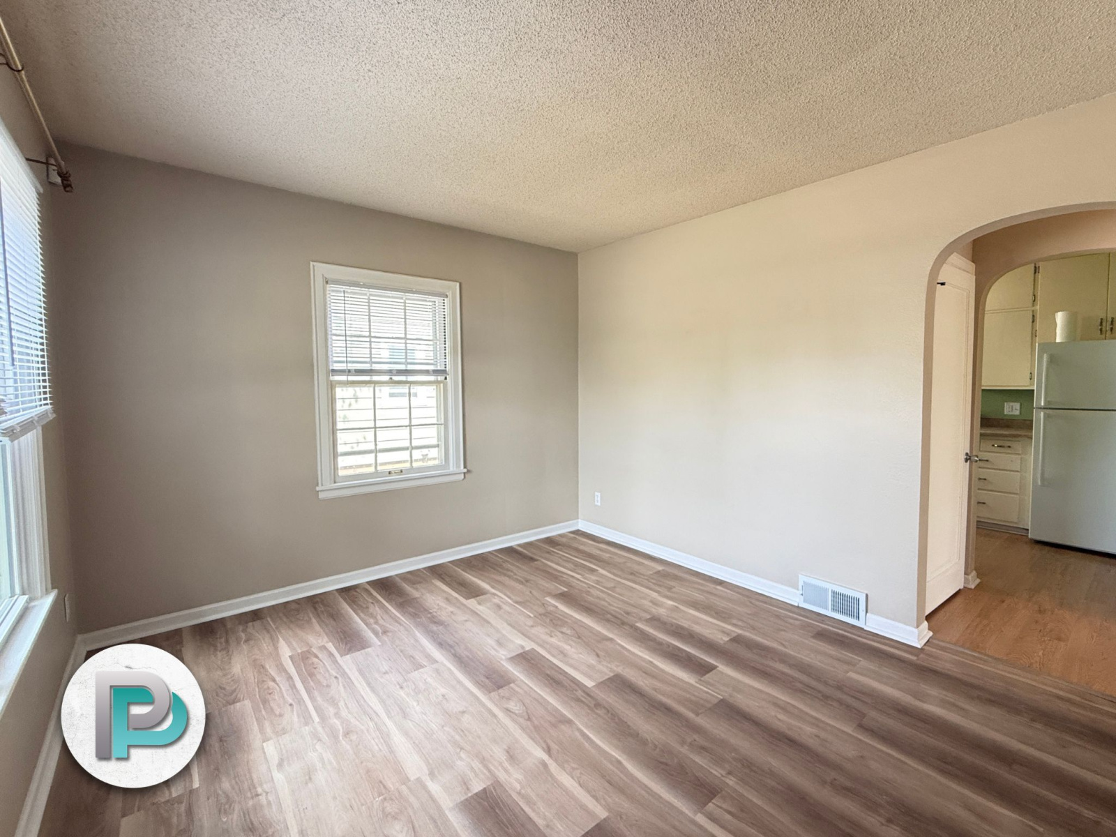 1447 N Virginia Ave, Mason City, Iowa 50401, 3 Bedrooms Bedrooms, ,2 BathroomsBathrooms,House,For Rent,N Virginia Ave ,1378