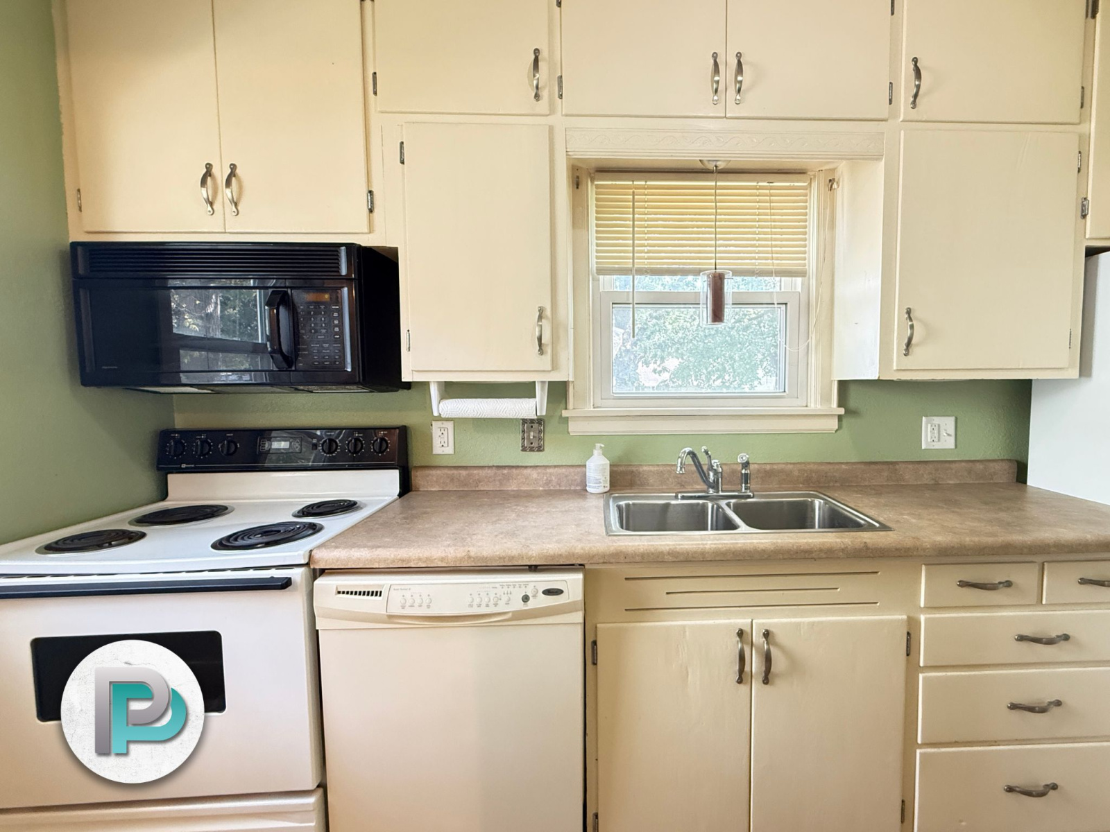 1447 N Virginia Ave, Mason City, Iowa 50401, 3 Bedrooms Bedrooms, ,2 BathroomsBathrooms,House,For Rent,N Virginia Ave ,1378