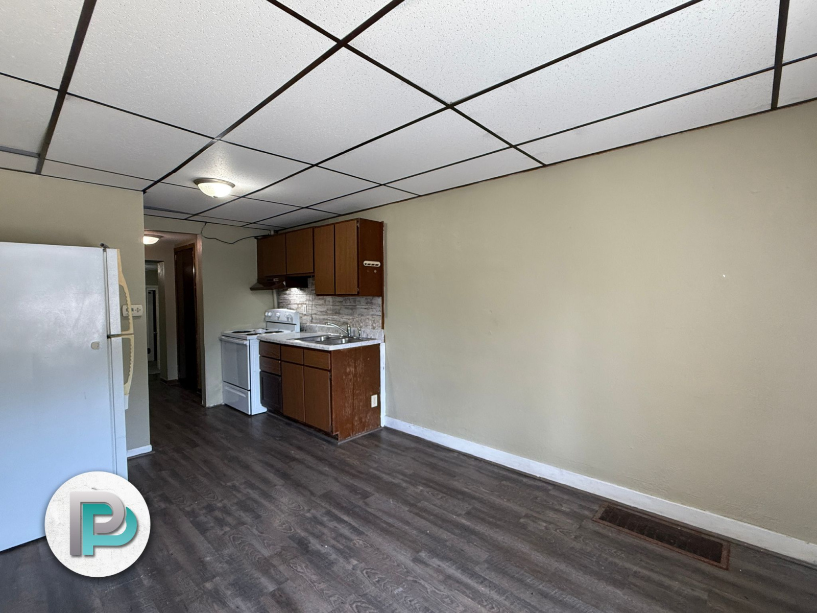 534 E State St, Mason City, Iowa 50401, 1 Bedroom Bedrooms, ,1 BathroomBathrooms,Apartment,For Rent,E State St ,1380