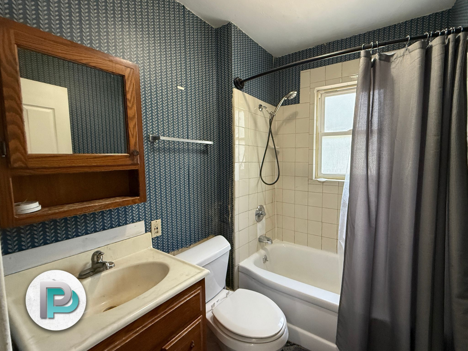 538 E State St, Mason City, Iowa 50401, 2 Bedrooms Bedrooms, ,1 BathroomBathrooms,Apartment,For Rent,E State St ,1382