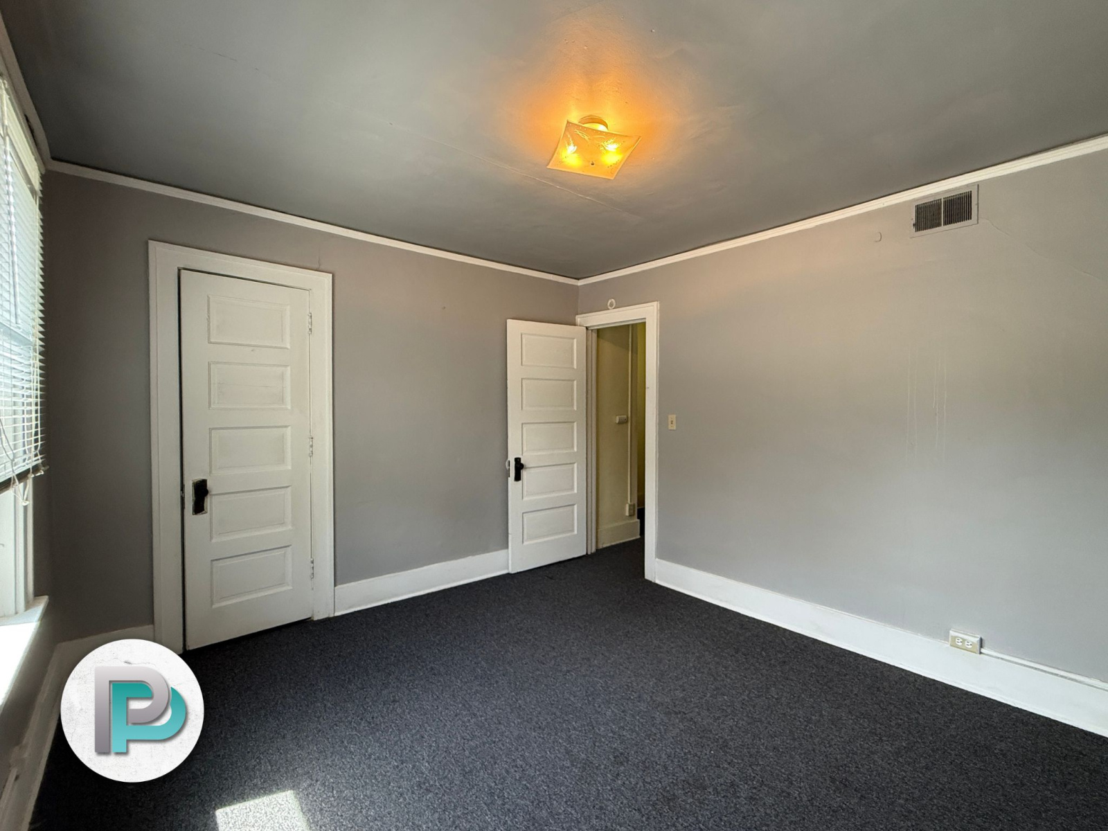 538 E State St, Mason City, Iowa 50401, 2 Bedrooms Bedrooms, ,1 BathroomBathrooms,Apartment,For Rent,E State St ,1382