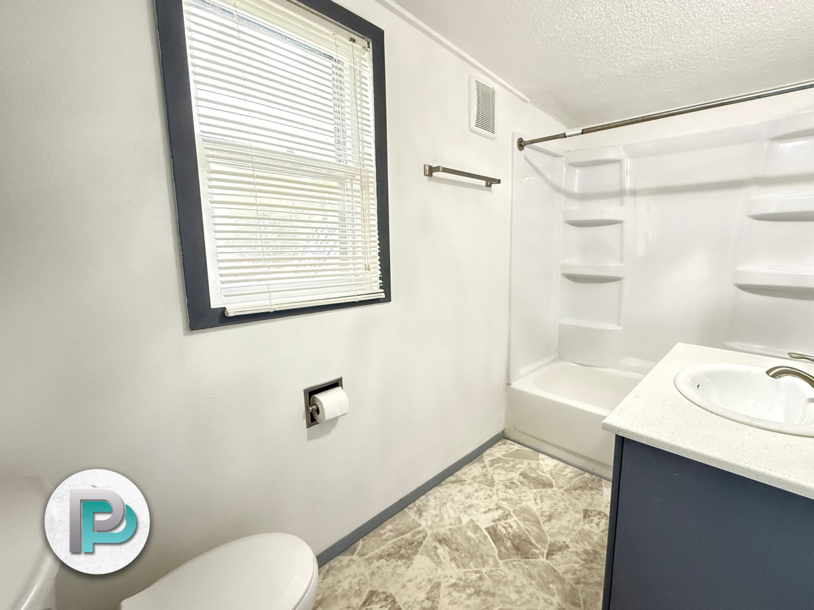 15245 Ash St, Clear Lake, Iowa 50428, 2 Bedrooms Bedrooms, ,1 BathroomBathrooms,Duplex,For Rent,Ash St,1384