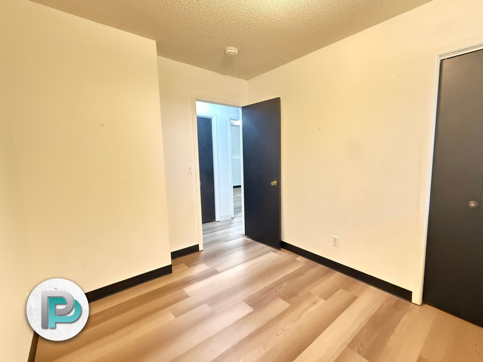 1118 N 8th St W, Clear Lake, Iowa 50428, 3 Bedrooms Bedrooms, ,2 BathroomsBathrooms,Duplex,For Rent,N 8th St W,1385