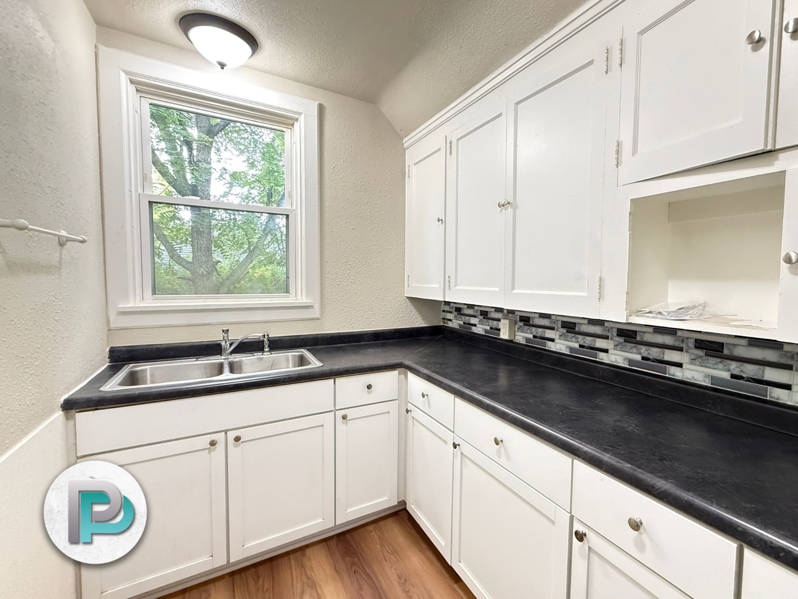 409 6th St NW, Mason City, Iowa 50401, 2 Bedrooms Bedrooms, ,1 BathroomBathrooms,Duplex,For Rent,6th St NW ,1386 409 6th St NW, Mason City, Iowa 50401, 2 Bedrooms Bedrooms, ,1 BathroomBathrooms,Duplex,For Rent,6th St NW ,1386