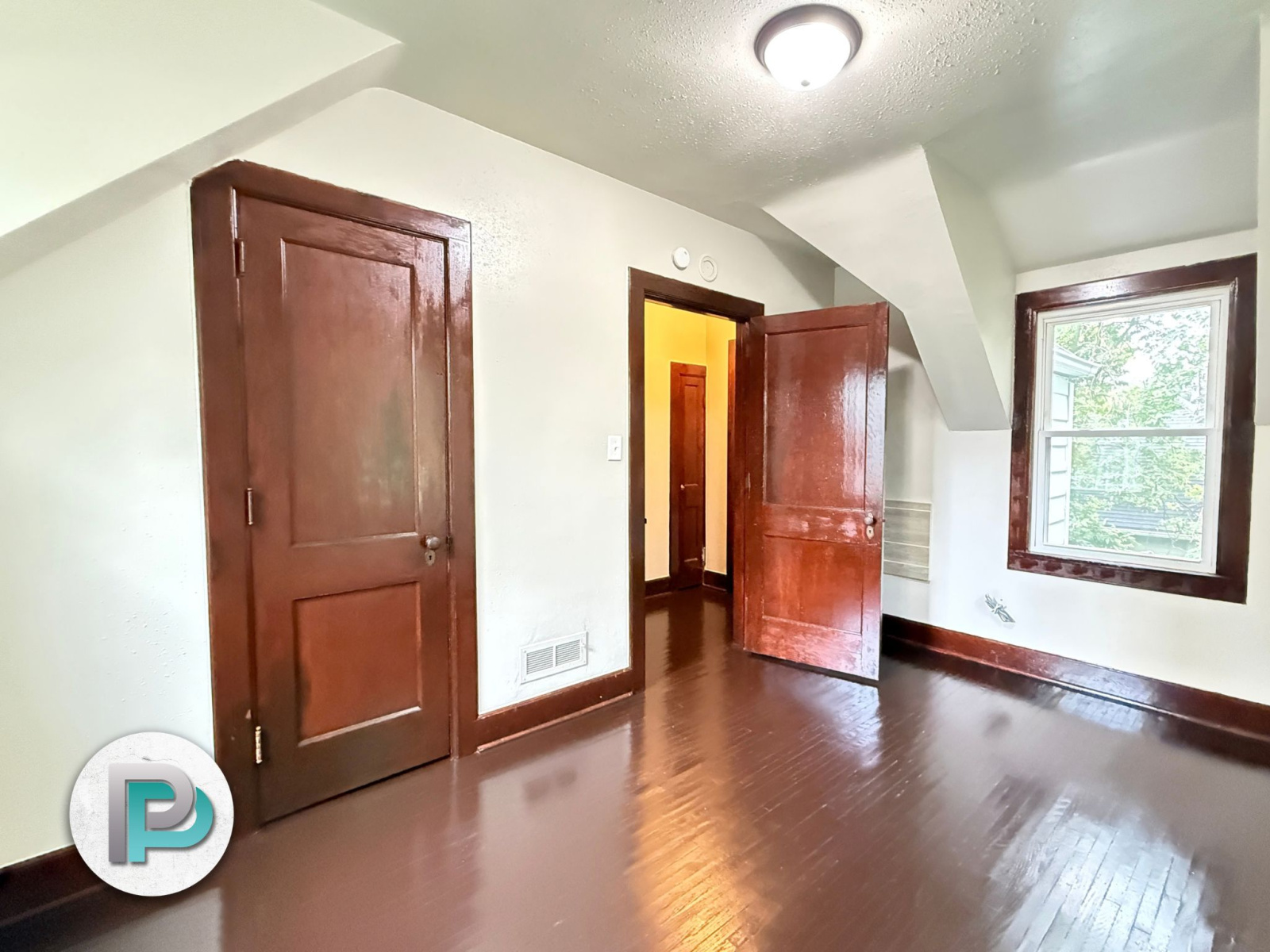 409 6th St NW, Mason City, Iowa 50401, 2 Bedrooms Bedrooms, ,1 BathroomBathrooms,Duplex,For Rent,6th St NW ,1386 409 6th St NW, Mason City, Iowa 50401, 2 Bedrooms Bedrooms, ,1 BathroomBathrooms,Duplex,For Rent,6th St NW ,1386