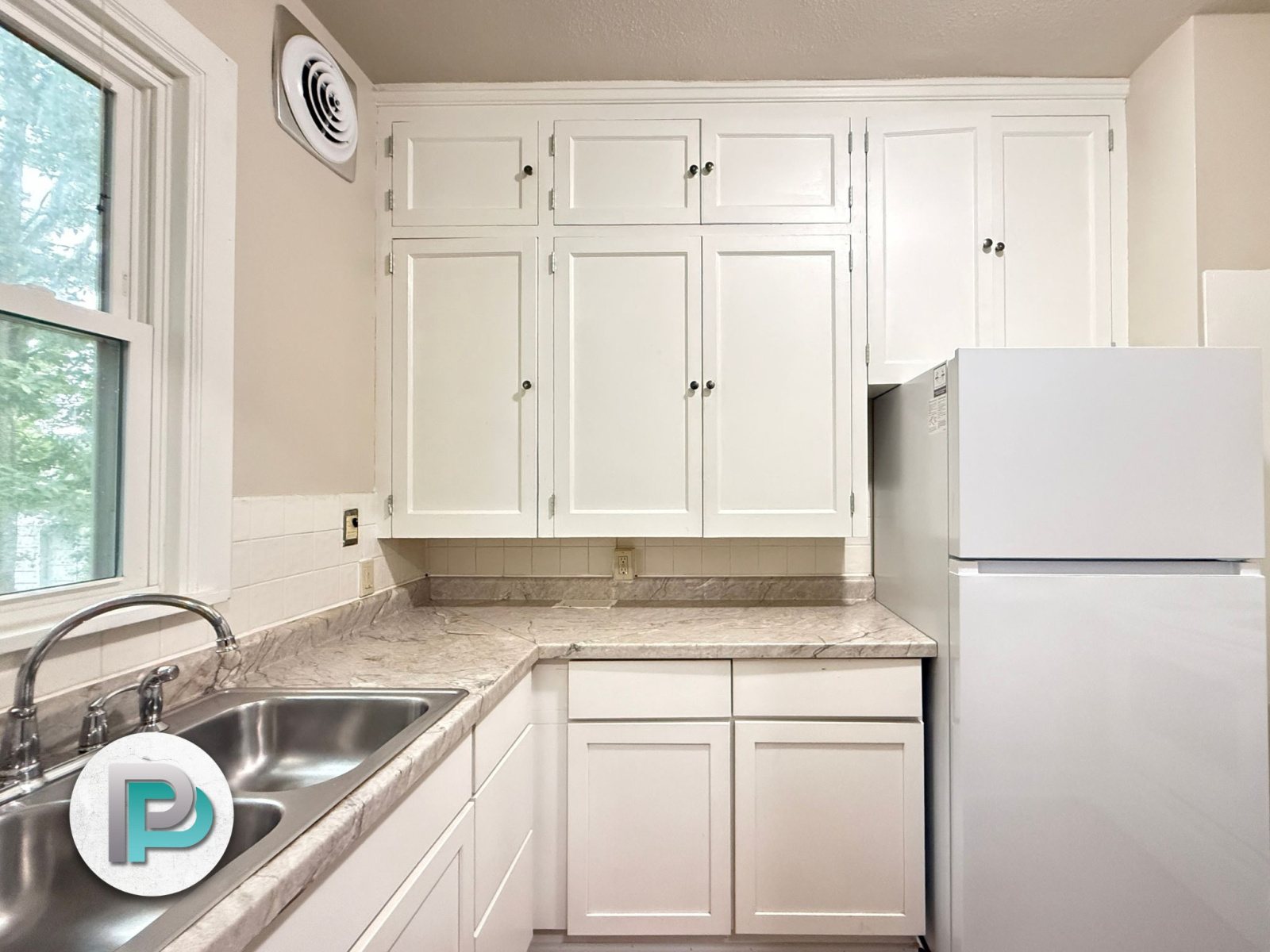 522 N Madison Ave, Mason City, Iowa 50401, 2 Bedrooms Bedrooms, ,1 BathroomBathrooms,Duplex,For Rent,N Madison Ave,1387 522 N Madison Ave, Mason City, Iowa 50401, 2 Bedrooms Bedrooms, ,1 BathroomBathrooms,Duplex,For Rent,N Madison Ave,1387