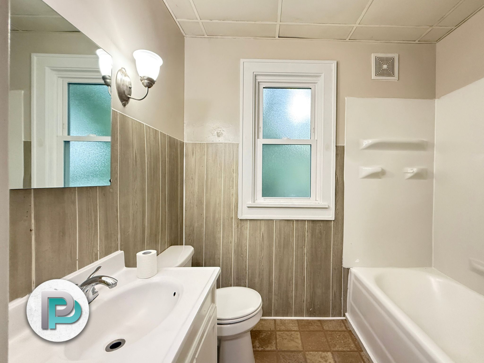 522 N Madison Ave, Mason City, Iowa 50401, 2 Bedrooms Bedrooms, ,1 BathroomBathrooms,Duplex,For Rent,N Madison Ave,1387 522 N Madison Ave, Mason City, Iowa 50401, 2 Bedrooms Bedrooms, ,1 BathroomBathrooms,Duplex,For Rent,N Madison Ave,1387