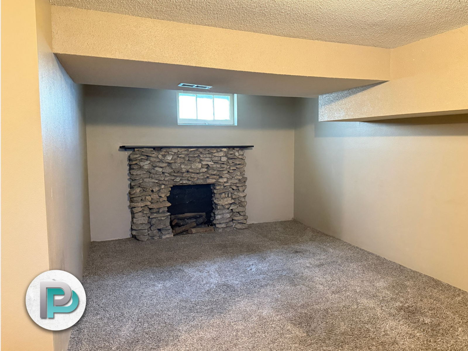 1 Bullis Ct, Mason City, Iowa 50401, 2 Bedrooms Bedrooms, ,1 BathroomBathrooms,House,For Rent,Bullis Ct,1394