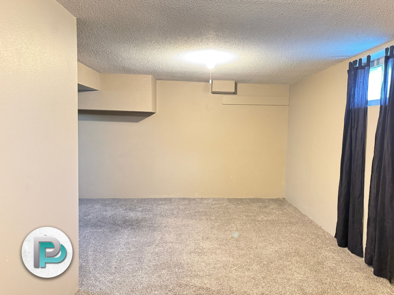1 Bullis Ct, Mason City, Iowa 50401, 2 Bedrooms Bedrooms, ,1 BathroomBathrooms,House,For Rent,Bullis Ct,1394