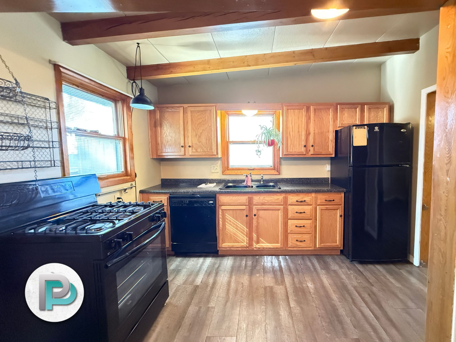 675 8th St SE, Mason City, Iowa 50401, 2 Bedrooms Bedrooms, ,1 BathroomBathrooms,House,For Rent,8th St SE ,1397 675 8th St SE, Mason City, Iowa 50401, 2 Bedrooms Bedrooms, ,1 BathroomBathrooms,House,For Rent,8th St SE ,1397