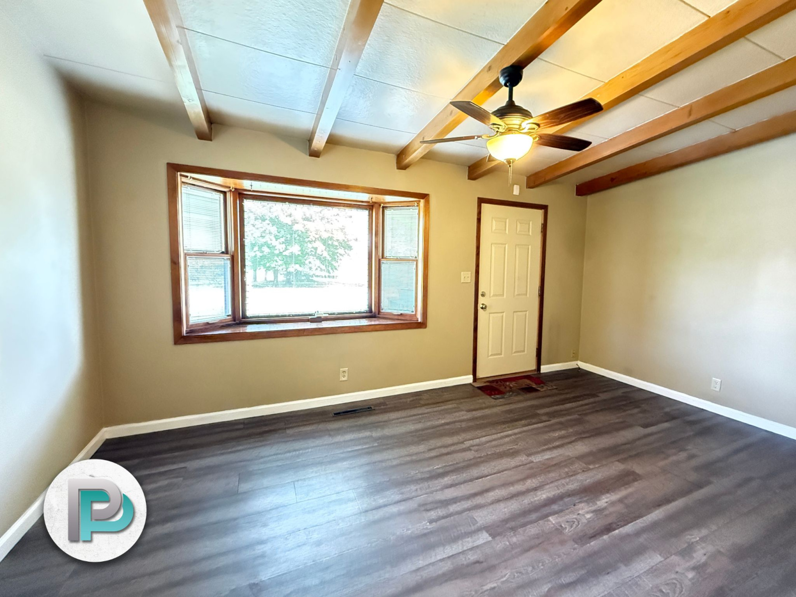 675 8th St SE, Mason City, Iowa 50401, 2 Bedrooms Bedrooms, ,1 BathroomBathrooms,House,For Rent,8th St SE ,1397 675 8th St SE, Mason City, Iowa 50401, 2 Bedrooms Bedrooms, ,1 BathroomBathrooms,House,For Rent,8th St SE ,1397