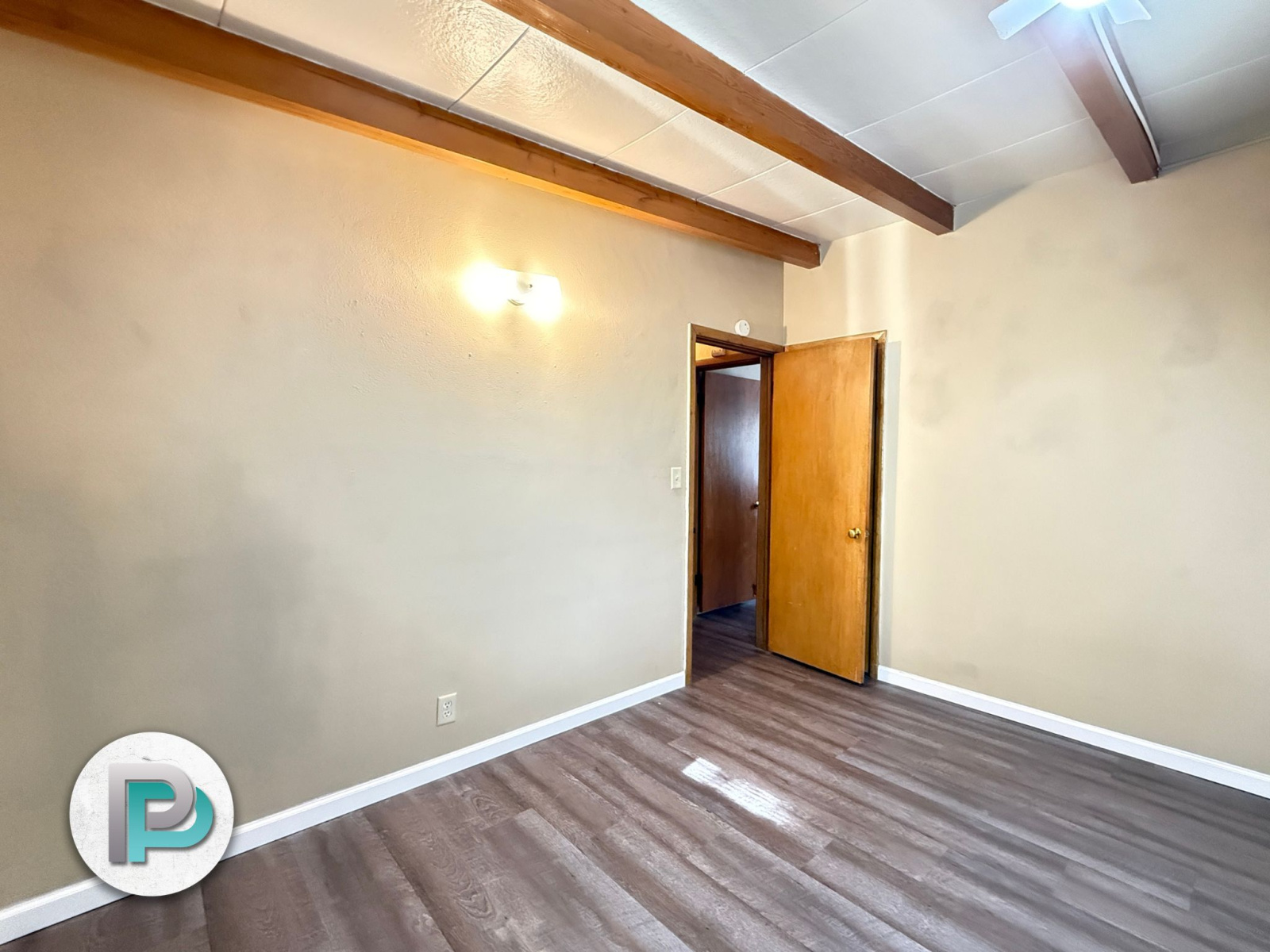 675 8th St SE, Mason City, Iowa 50401, 2 Bedrooms Bedrooms, ,1 BathroomBathrooms,House,For Rent,8th St SE ,1397 675 8th St SE, Mason City, Iowa 50401, 2 Bedrooms Bedrooms, ,1 BathroomBathrooms,House,For Rent,8th St SE ,1397