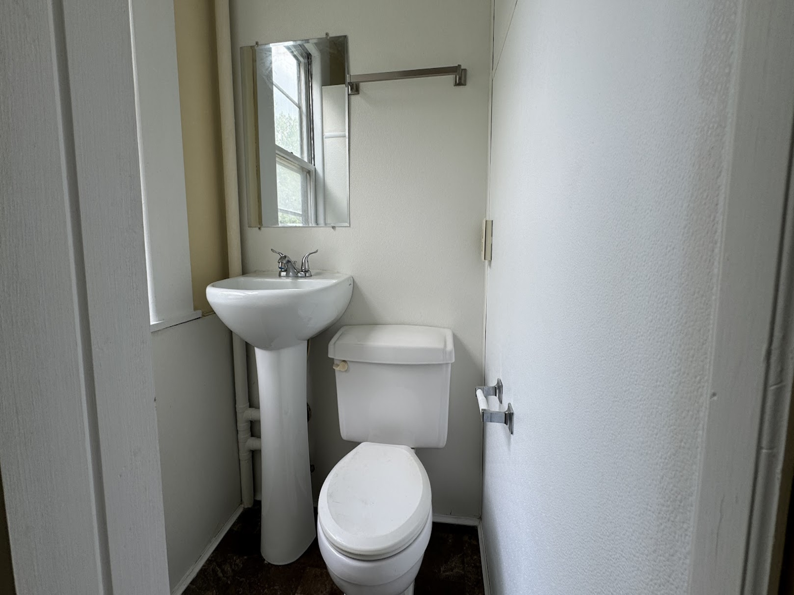 326 #8 3rd St SW, Mason City, Iowa 50401, ,1 BathroomBathrooms,Apartment,For Rent,3rd St SW,1065